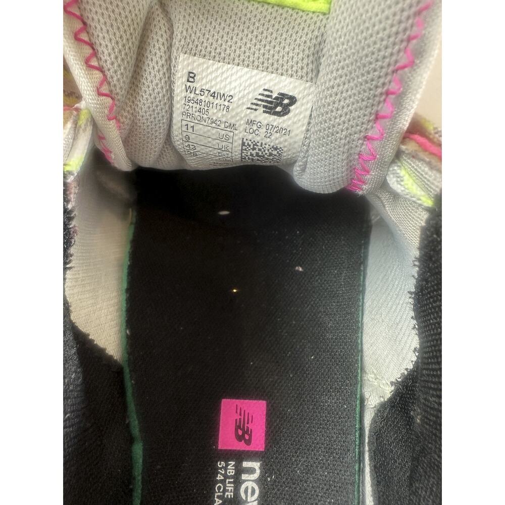 New Balance 574 Running Sneakers Green White Pink Glow Shoes Women's US Size 11 - Picture 12 of 15